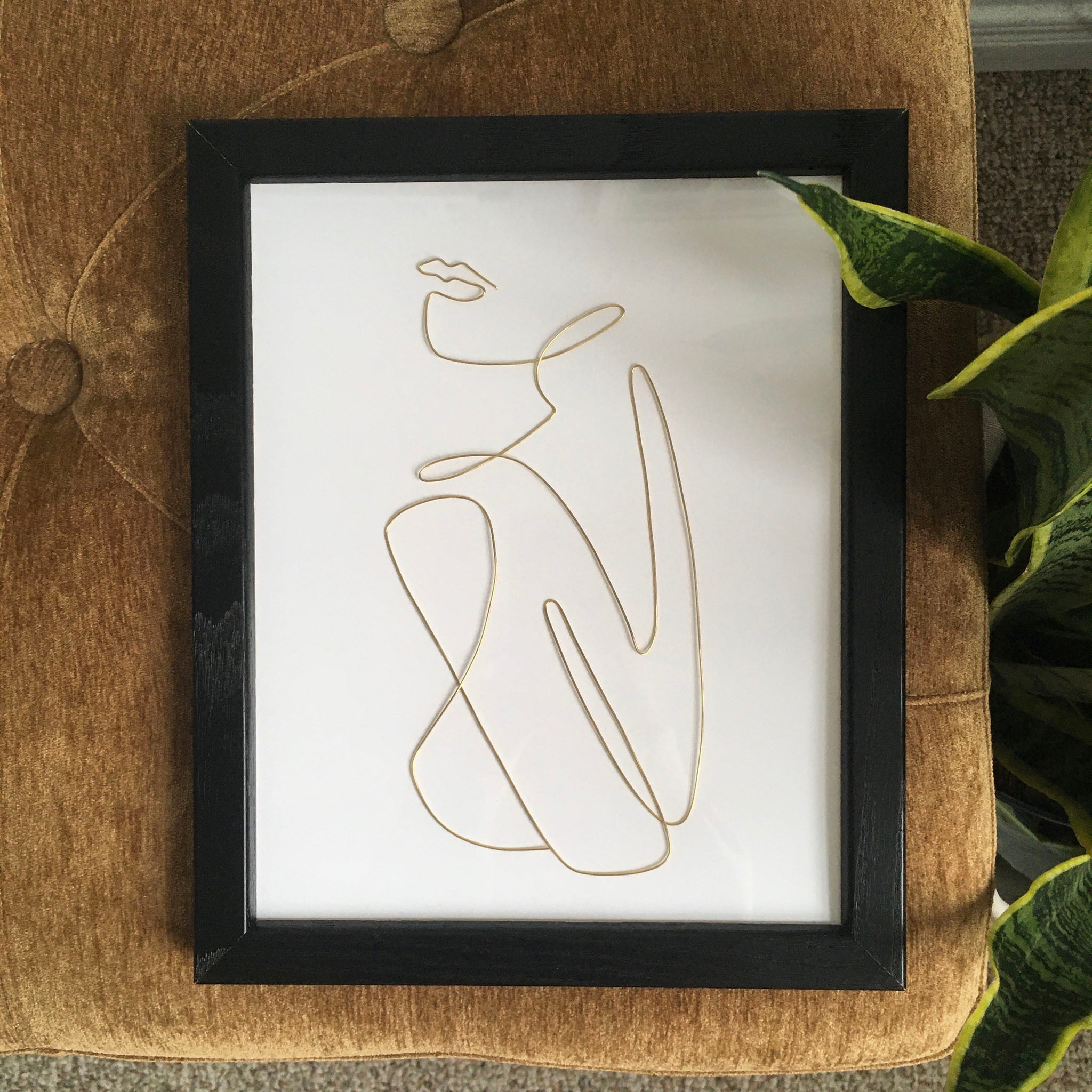 Comfort wire art - black frame lifestyle