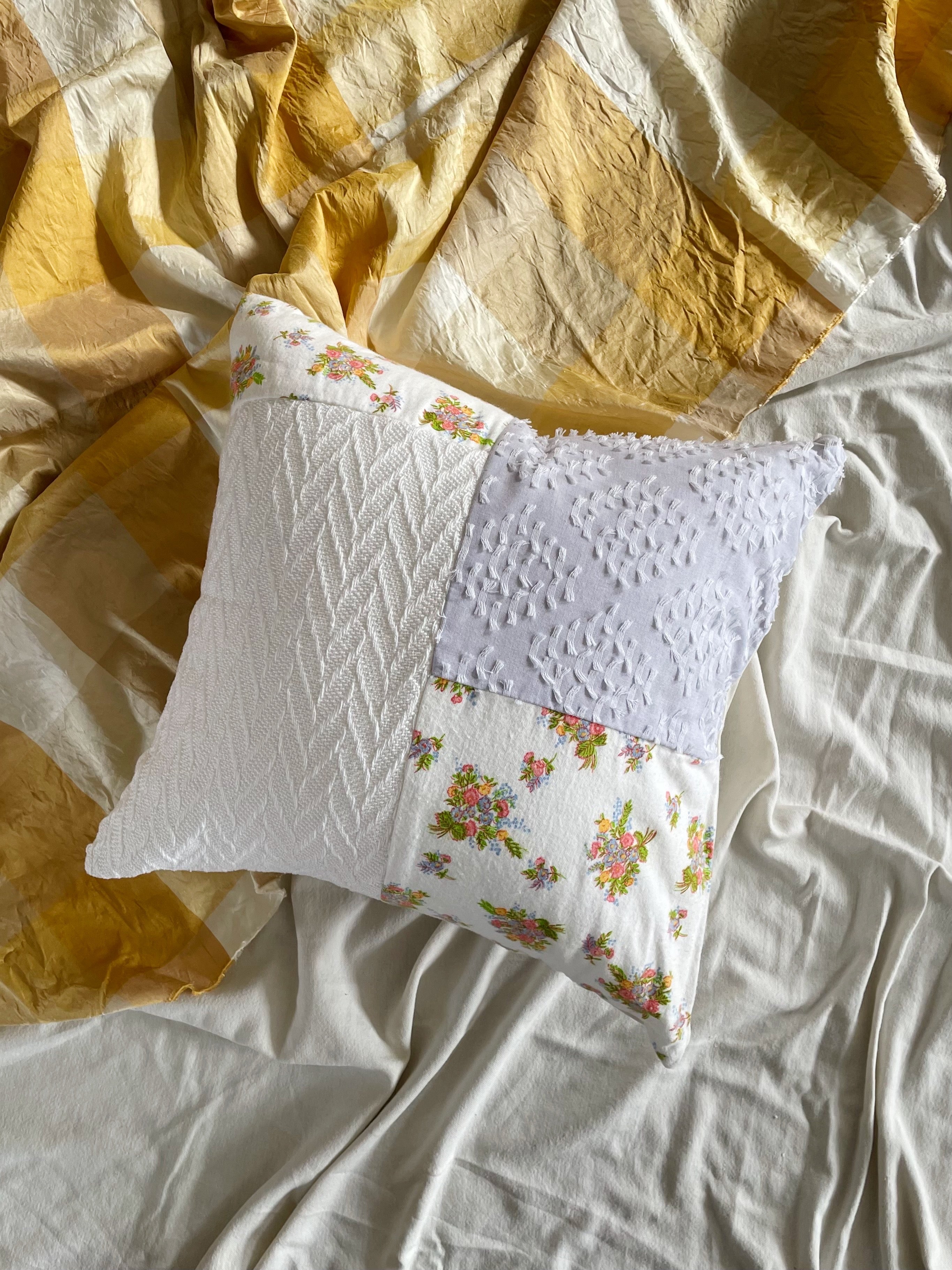 Finch Pillow Cover