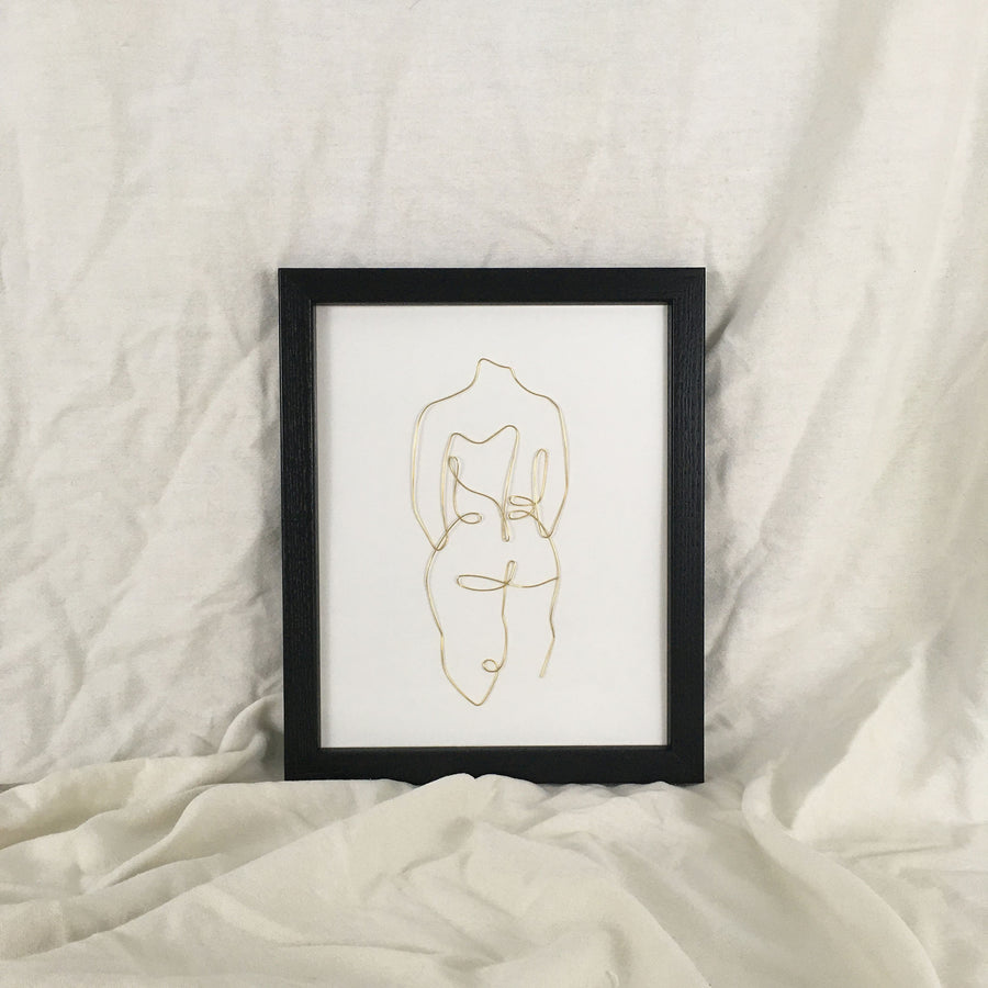 Armour wire art - black frame gold wire