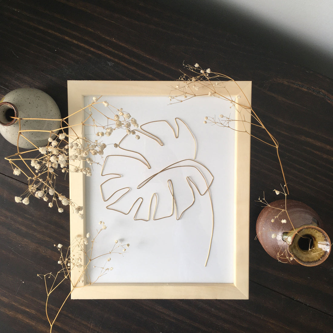 Monstera Wire Art - natural frame lifestyle